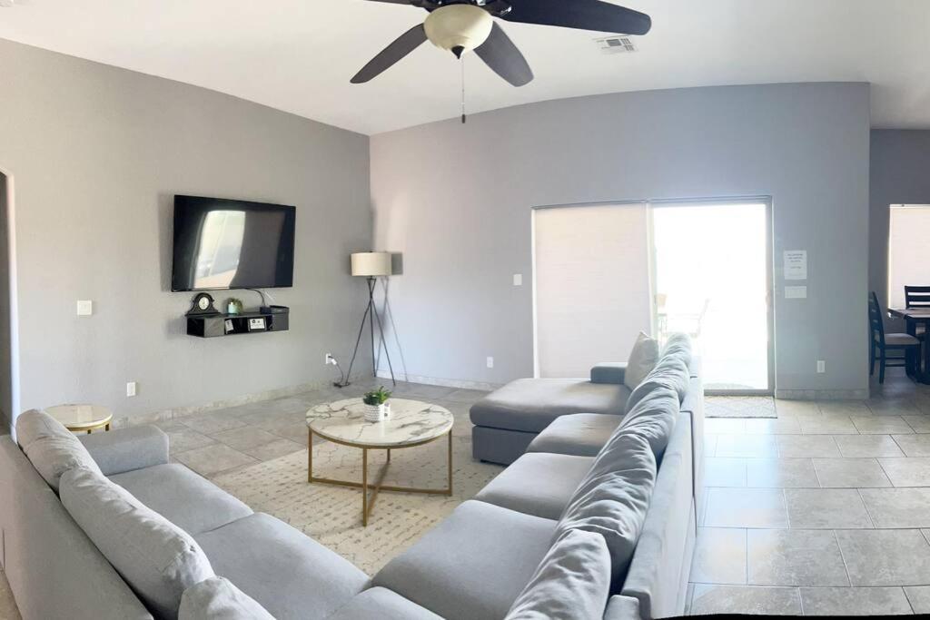 Havasu Retreat! Pool, Spa, Gym & View Lake Havasu City Εξωτερικό φωτογραφία