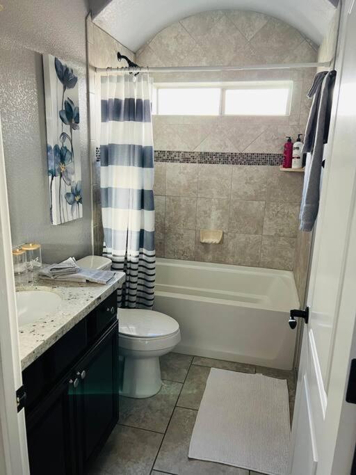 Havasu Retreat! Pool, Spa, Gym & View Lake Havasu City Εξωτερικό φωτογραφία